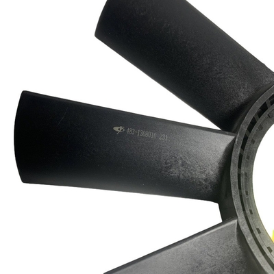 YUCHAI Τμήματα ανελκυστήρα 483-1308010 Μαύρο πλαστικό φτερό ανεμιστήρα ψυγείου με βάρος 2,6 κιλά